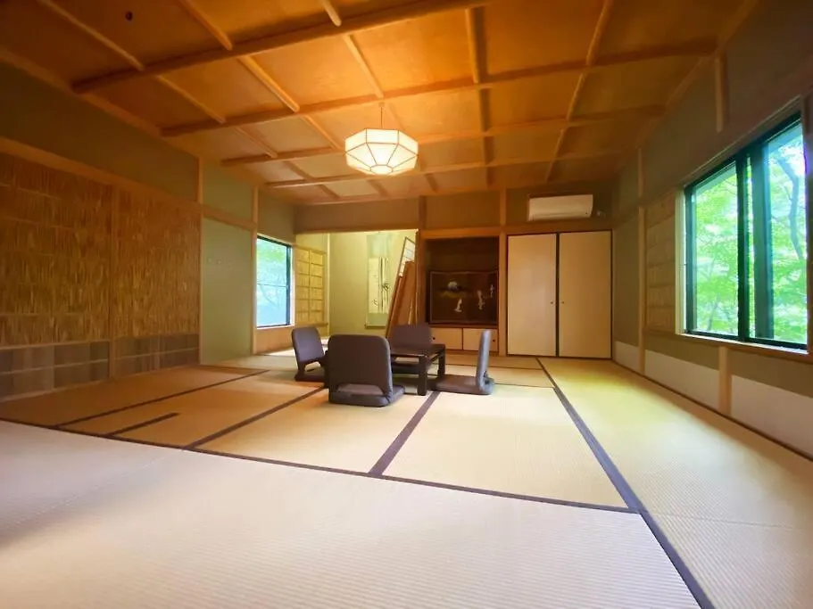 绿之村豪華な天然温泉リゾートマンション 和モダンと和の融合 Bbq を満喫 山林の湯の風雅 Hakone 0*,  Japan